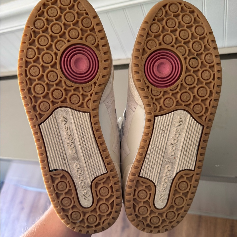 Adidas forums - Picture 4 of 5